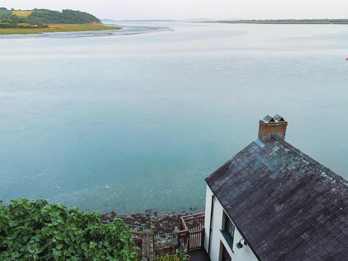 Dylan Thomas Sea View Bed & Breakfast Laugharne Ngoại thất bức ảnh