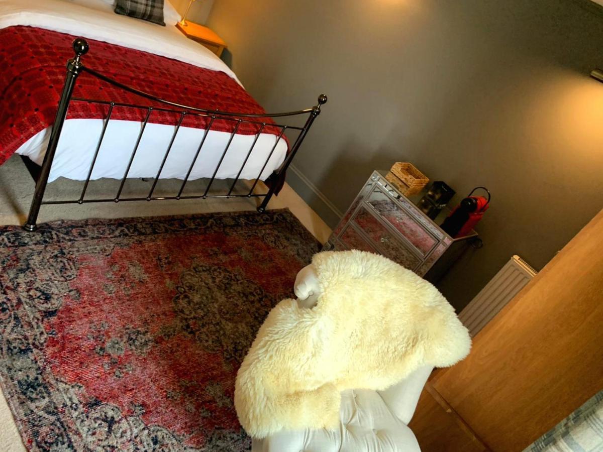 Dylan Thomas Sea View Bed & Breakfast Laugharne Ngoại thất bức ảnh