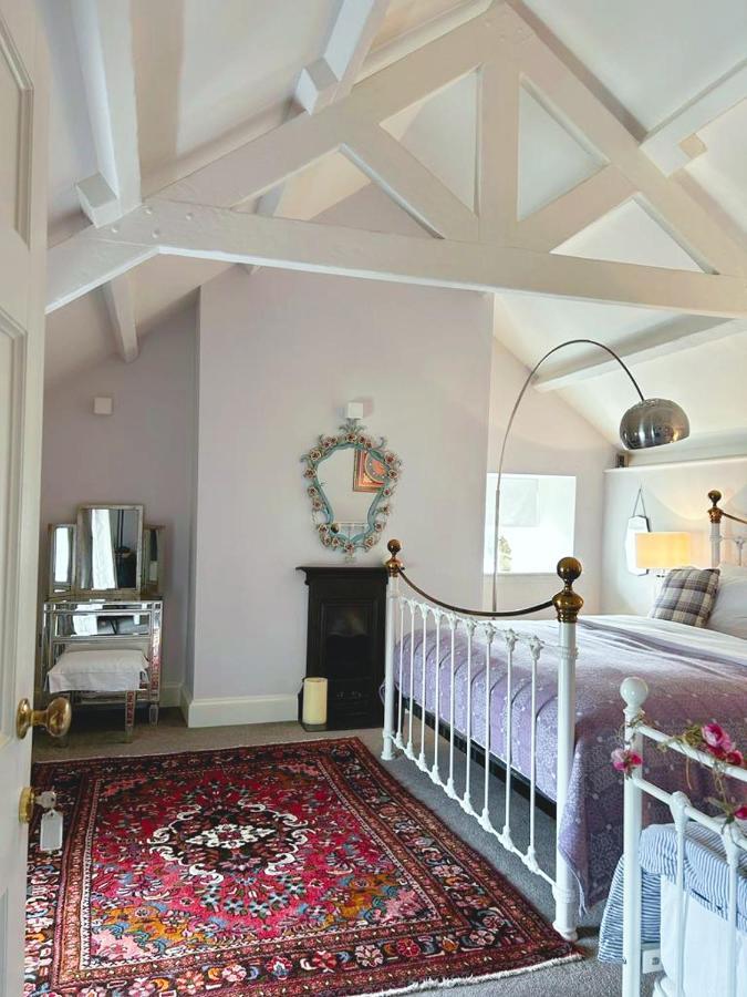 Dylan Thomas Sea View Bed & Breakfast Laugharne Ngoại thất bức ảnh